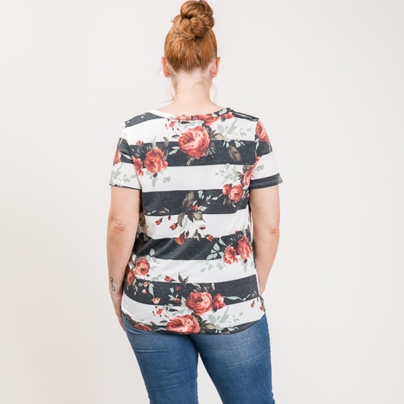 FLORAL KNOTTED TOP - Picture 2 of 2